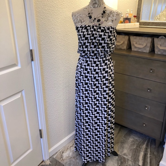 Maxi Dress - Picture 1 of 3